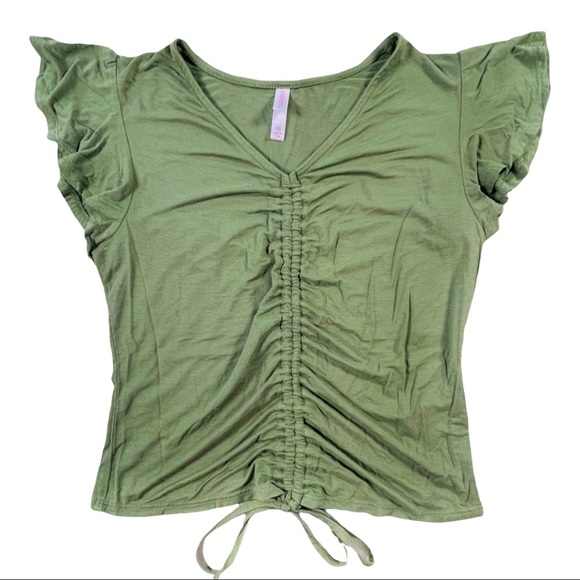 Xhileration size Xs green short sleeve fitted vneck crop top with ruffle sleeves - Picture 2 of 9
